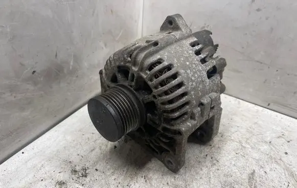 Renault Megane II Generator/alternator 8200410681