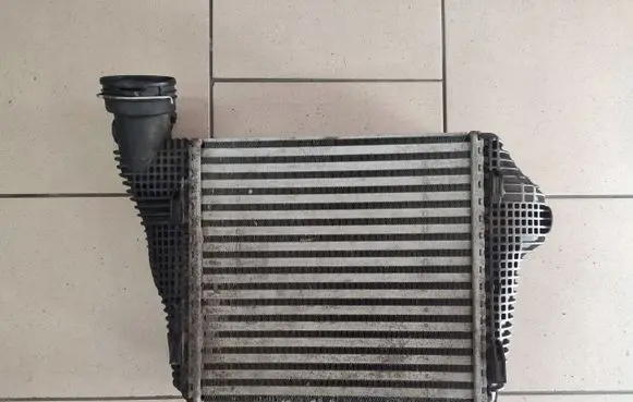 Porsche Macan (95B) Intercooler radiator 95B145804A