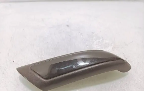 Peugeot 307 CC Front door interior handle trim 
