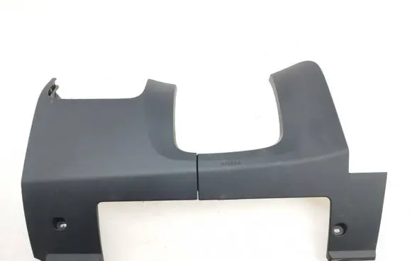 Volkswagen Touareg II Dashboard lower bottom trim panel 7P1858365 7P1858367 7P1858365B81U