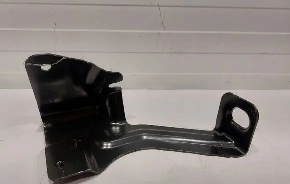 Dodge RAM Intercooler pipe mounting bracket 68289165AA