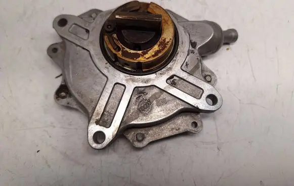 BMW 3 E46 Vacuum pump 11667502656 11667534236 11667542498