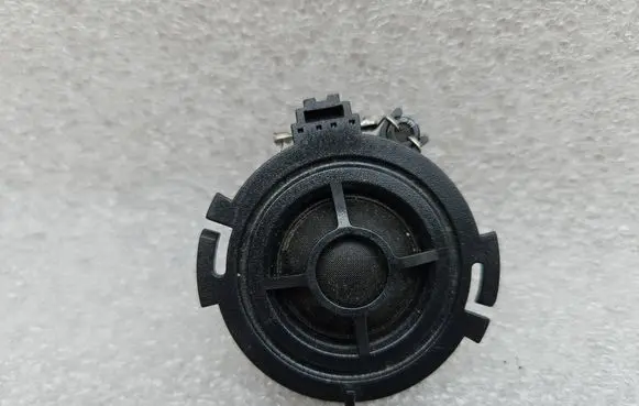 Audi A6 S6 C6 4F Front door high frequency speaker 4F0035399A
