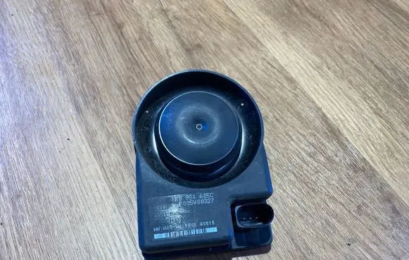 Audi Q5 SQ5 Alarm system siren 1K0951605C F005V00327