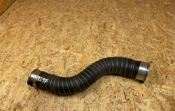 Intercooler hose/pipe