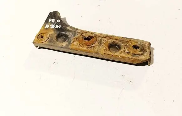 Audi A6 S6 C5 4B Front bumper mounting bracket