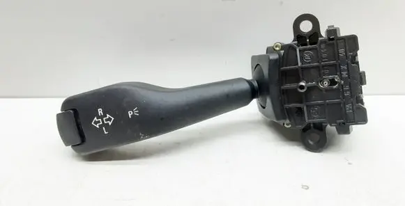 BMW 5 E39 Indicator stalk 8363668 011040 01104010
