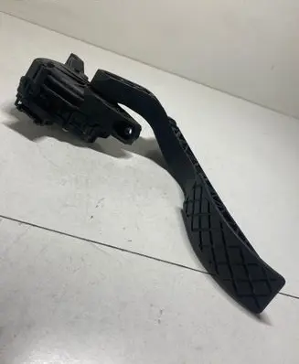 Audi A4 S4 B6 8E 8H Accelerator throttle pedal 8E1723523F 6PV00837600
