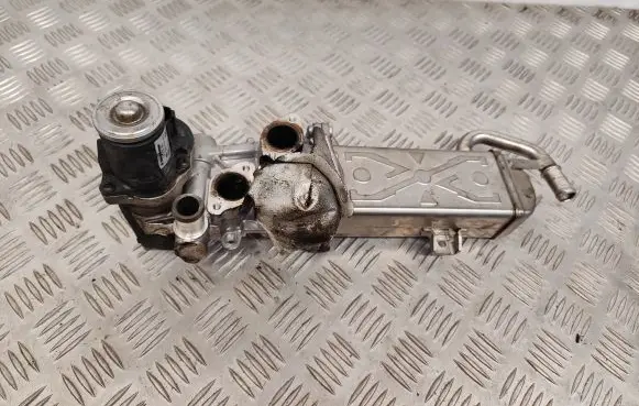Audi A3 S3 A3 Sportback 8P EGR valve cooler 0280751016 131809000917