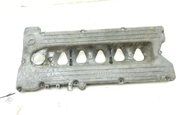 Mercedes-Benz S W116 Rocker cam cover R1100160605