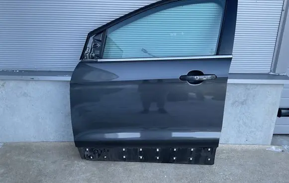 Ford Kuga II Front door 