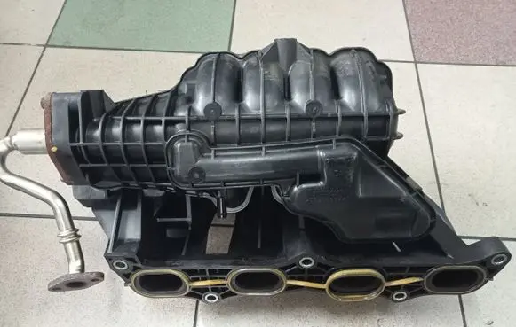 Suzuki SX4 Intake manifold