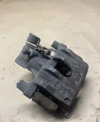 Volvo V40 Rear brake caliper 31341231