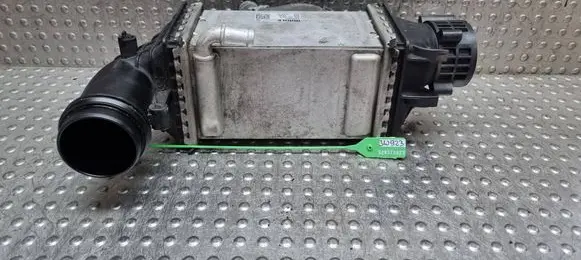 Volkswagen Golf VII Intercooler radiator S26378923 04E145785E