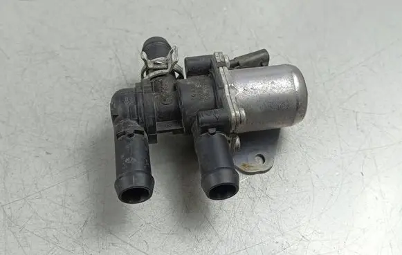 Volvo XC90 Electric auxiliary coolant/water pump 8888038596 31461924 CFFF4BD