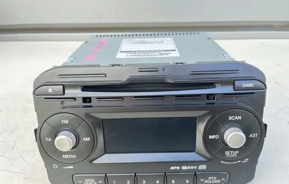 KIA Picanto Radio/CD/DVD/GPS head unit AM100TAEE