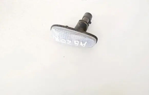 Opel Astra G Front fender indicator light 90560403