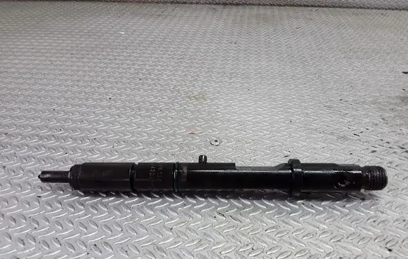 Audi A4 S4 B5 8D Fuel injector 059130201E 0432133836