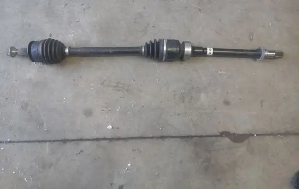 Mazda 3 II Front driveshaft