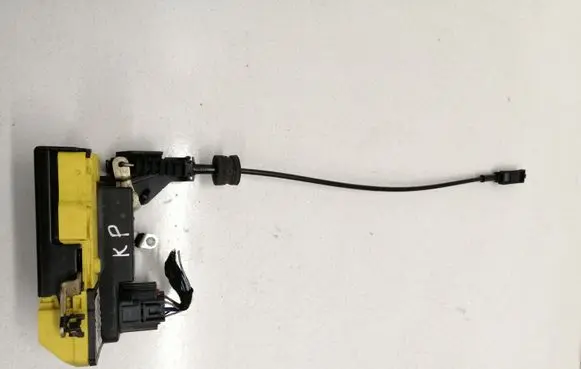 Volvo S80 Front door lock 30699747