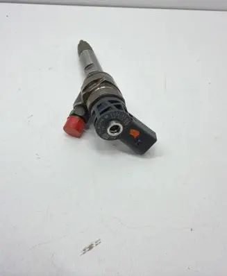 BMW 3 F30 F35 F31 Fuel injector 8514148 0445110