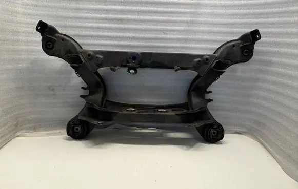 Mercedes-Benz C W203 Rear axle beam 