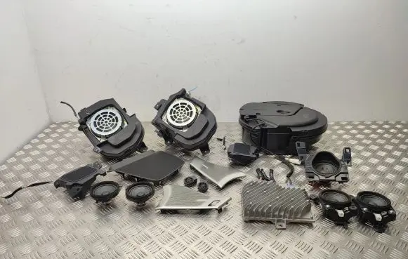 Mazda 3 Audio system kit BDJD6696Y BDJD6696X K12366960
