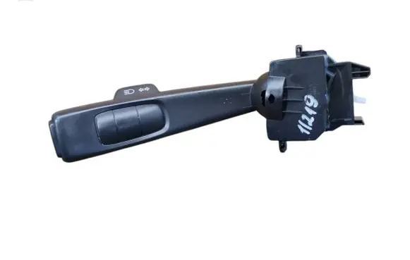 Volvo V50 Indicator stalk 8682868