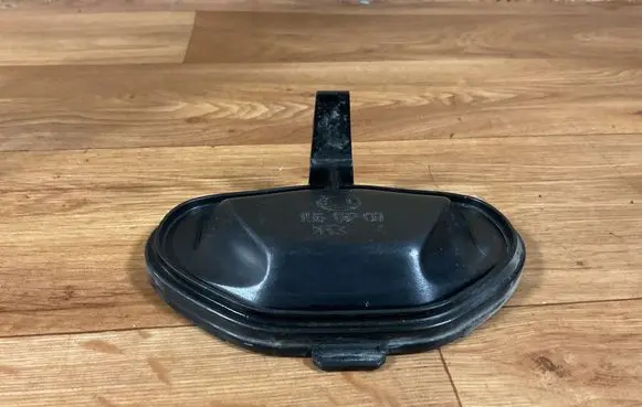 Opel Signum Headlight/headlamp dust cover 15619200