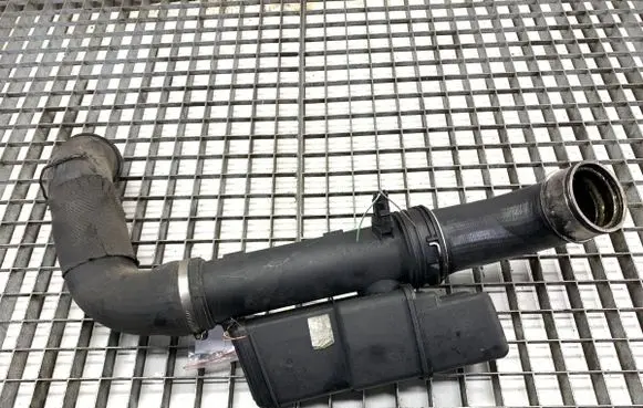 Mercedes-Benz E W211 Air intake hose/pipe A2115280308