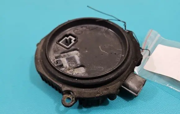 Headlight ballast module Xenon