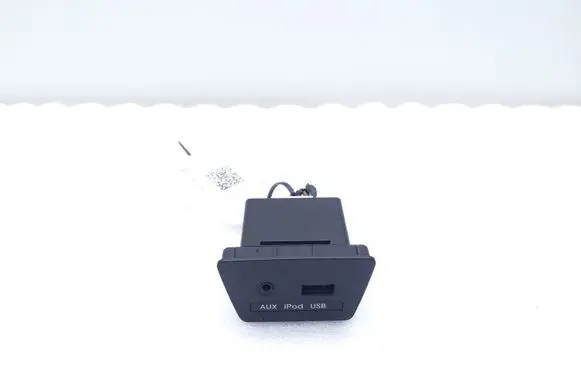 Hyundai ix35 AUX in-socket connector 961102S000
