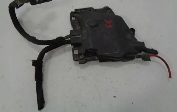 Citroen C3 Battery relay fuse 9675123880