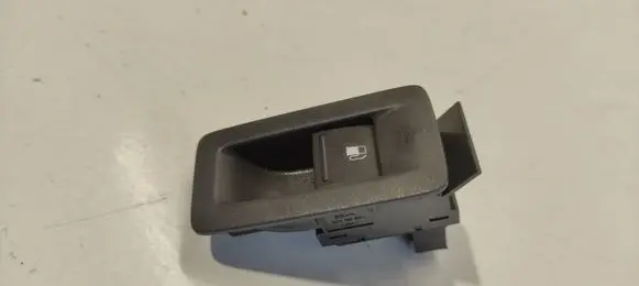 Volkswagen Golf Plus Fuel tank opening switch 5M0959551