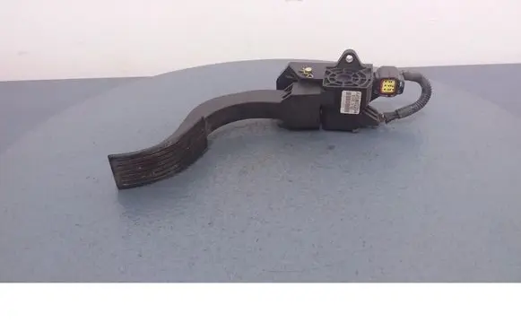 Hyundai Santa Fe Accelerator throttle pedal 32727-26020