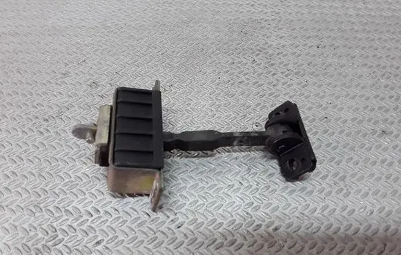 Mercedes-Benz S W220 Rear door check strap stopper