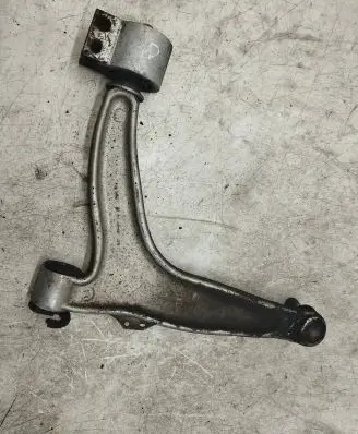 Opel Vectra B Front lower control arm/wishbone