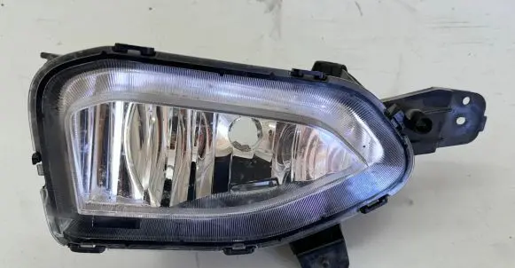 Hyundai Kona I Front fog light 92202J9