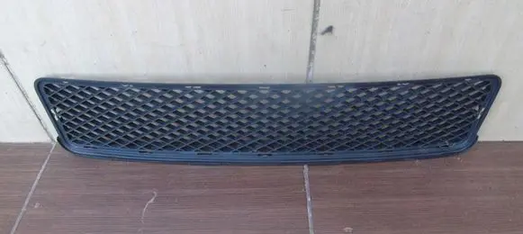 Hyundai Tucson JM Front bumper lower grill 86562E000
