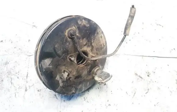 Volvo V50 Brake booster 4n512b195ak 4n51-2b195-ak
