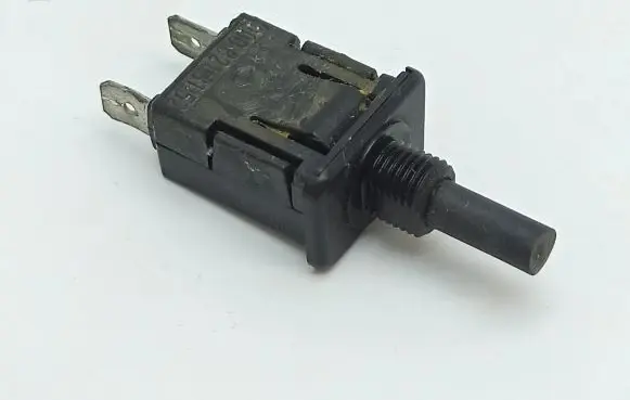 Mercedes-Benz S W116 Front door sensor 0008213152