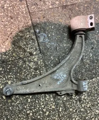 Opel Astra J Front lower control arm/wishbone