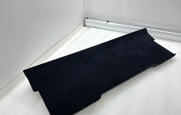 Trunk/boot floor carpet liner