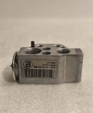 Audi A5 8T 8F Air conditioning (A/C) expansion valve 52316990 H7995