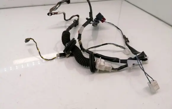 Toyota Avensis T250 Rear door wiring loom 8215305210