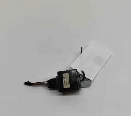 Subaru Forester SF Light module LCM 83023FA000