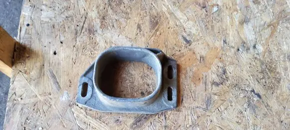 Audi A4 S4 B6 8E 8H Engine mounting bracket 8D0199335