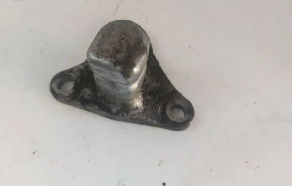 Audi A4 S4 B6 8E 8H Engine mounting bracket 8E0199343M