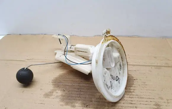 Audi A4 S4 B7 8E 8H Fuel level sensor 8E0201317R 221824090007