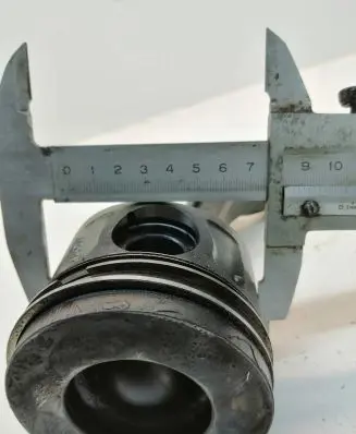 Ford Transit Piston with connecting rod